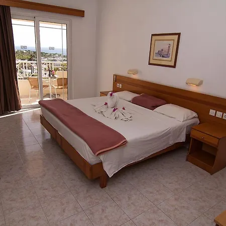 Stella View Studios Aparthotel 3*