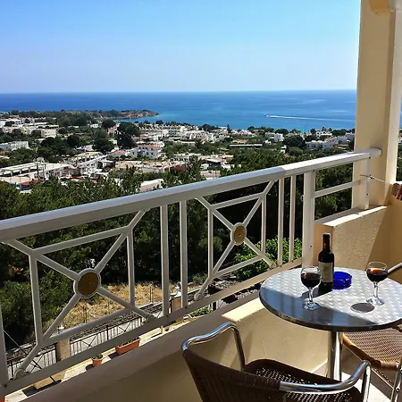 Stella View Studios Aparthotel 3*